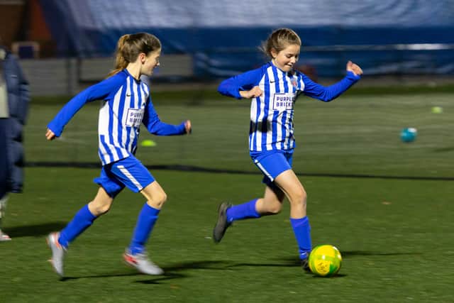 Purple Bricks sponsors Sutton Town Girls Football Team