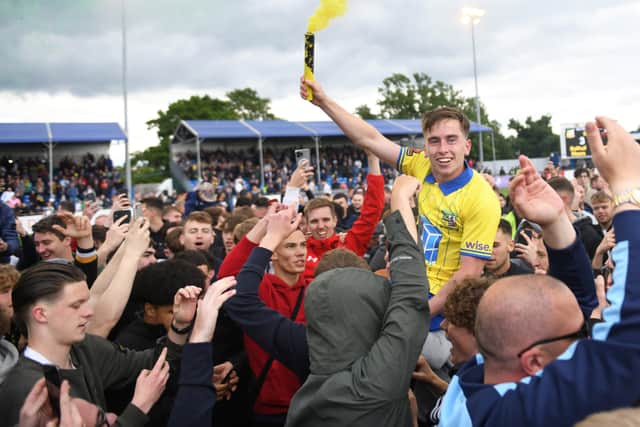 Joe Sbarra of Solihull Moors celebrates after the Vanarama National League Play-Off Semi Final match between Solihull Moors and Chesterfield at The ARMCO Arena on May 29, 2022 in Solihull, England. (Photo by Nathan Stirk/Getty Images)