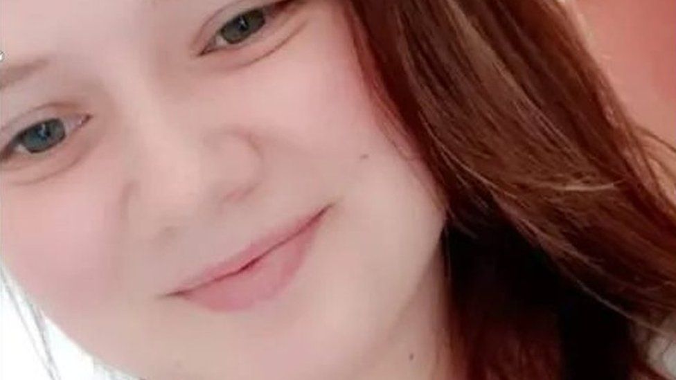 Leah Croucher: Murder probe launched after items belonging to missing teen and ‘human remains’  found at house