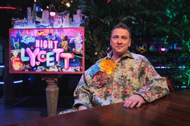 Joe Lycett has announced he is "in love" with a plastic Japanese racoon he met in New Zealand.