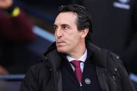 Aston Villa manager Unai Emery looks on during a match (Pic: Getty) 