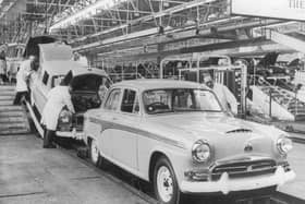 Austin A 95 cars are inspected at the end of the production line at the Austin Motor Company's Longbridge plant in Birmingham, August 1957. (Photo by Central Press/Hulton Archive/Getty Images)