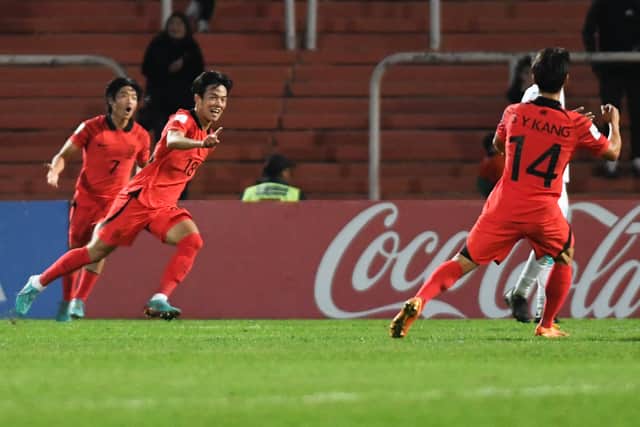 South Korea's Seungho Park (C) has been linked with a move to Birmingham City. Blues have beaten Sunderland among others to his signature apparently. (Photo by ANDRES LARROVERE/AFP via Getty Images)