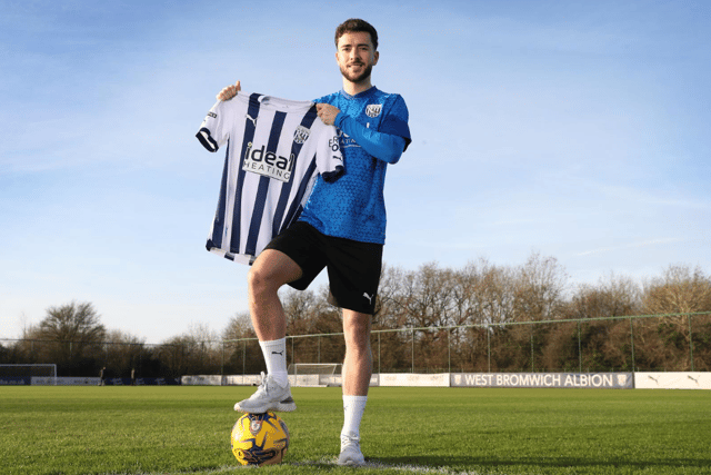 Celtic winger Mikey Johnston has signed for West Brom on loannuntil the end of the season.