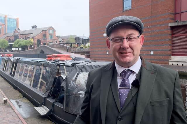 Scott O’Connell, Sales Director for Brindley Cruises, shares with us the beauty surrounding the canals