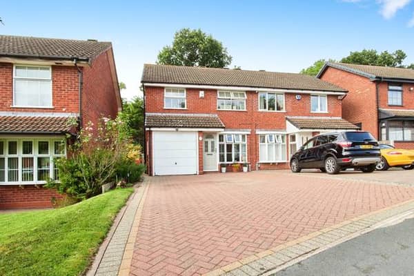 A quiet residential setting with off-road parking and garage on the popular Rea Valley estate