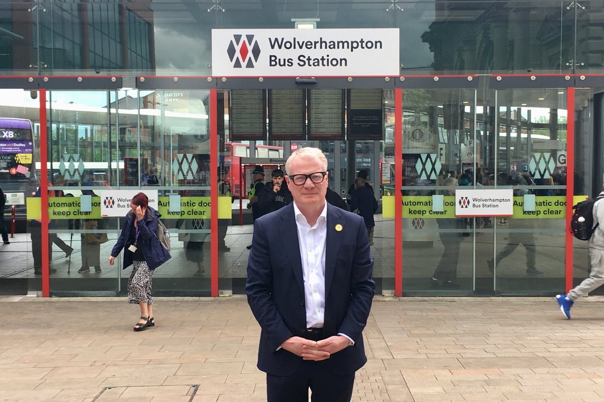West Midlands Mayor opens bus routes to local company bids