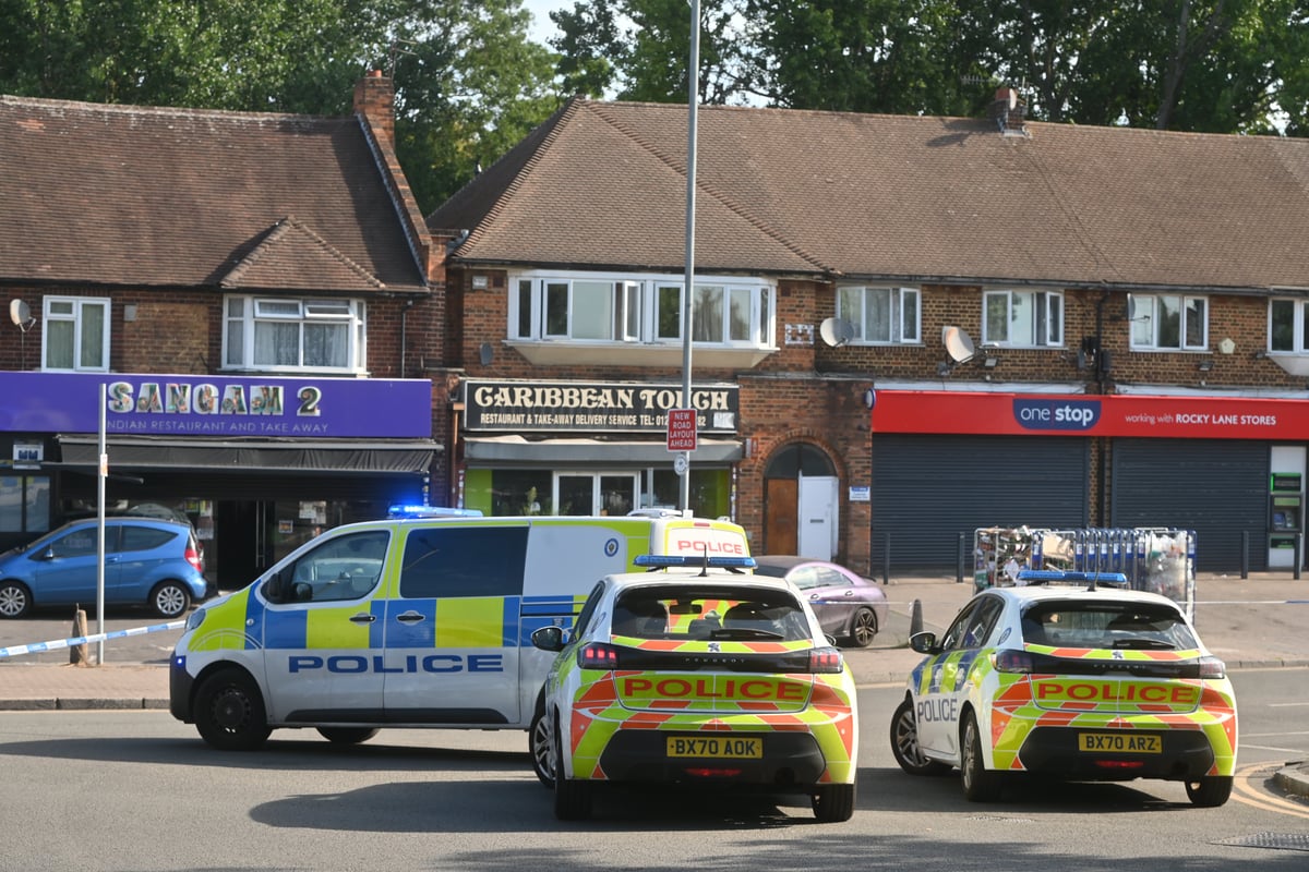 Police cordon in place near businesses in Great Barr