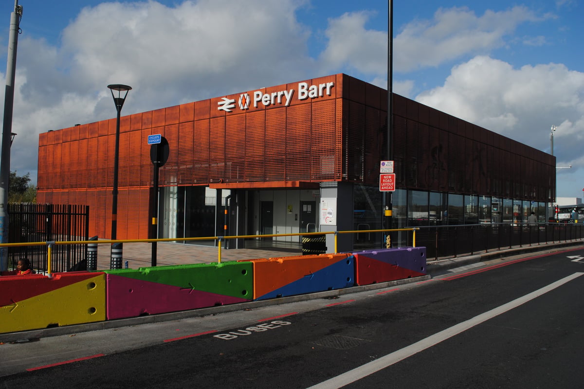 Damaged overhead wires cause train disruption in Perry Barr