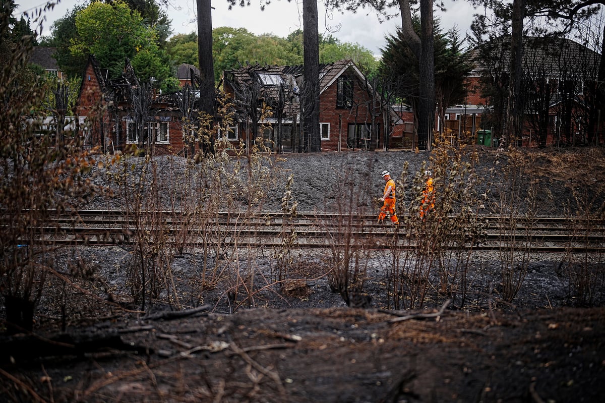 Stourbridge wildfire destroys 19 homes as ministers urged to act
