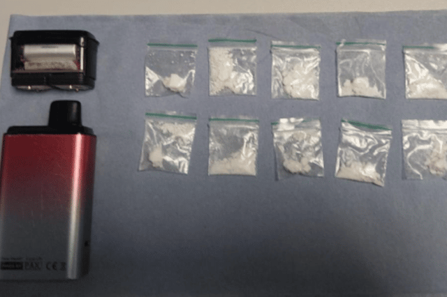 £500 worth of cocaine was found inside the vape. Photo: Staffordshire Police