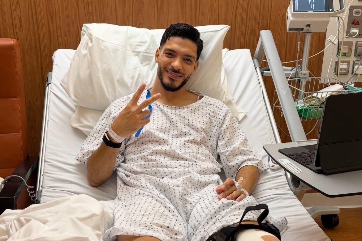 Raul Jimenez undergoes successful knee surgery
