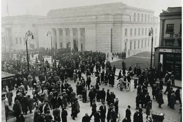 Historic photo of the Birmingham Municipal Bank, now the Exchange.