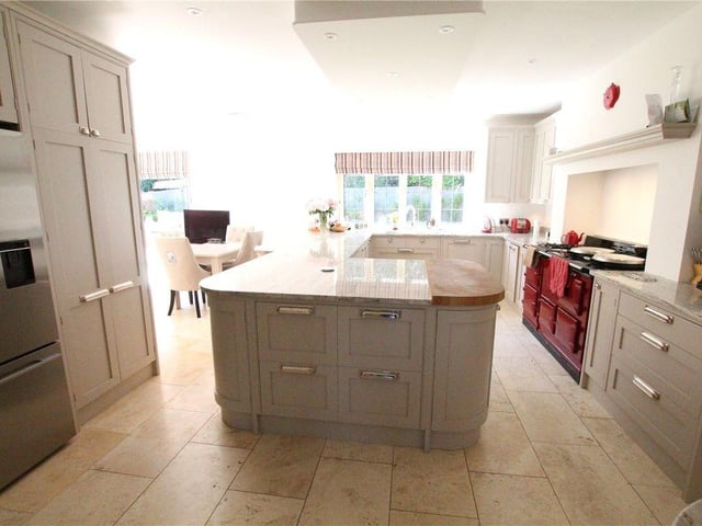 The home boasts a 'magnificent' kitchen SUS-220202-153119001