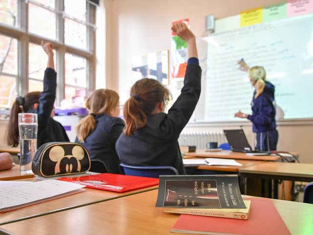 Teachers promised £2,400 bonus by Labour to cap ‘mass resignations’ 