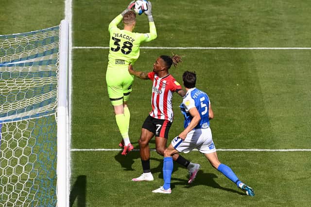 BIRMINGHAM, ENGLAND - SEPTEMBER 12: Zach Jeacock of Birmingham City collects the ball during the Sky Bet Championship match between Birmingham City and Brentford at St Andrew's Trillion Trophy Stadium on September 12, 2020 in Birmingham, England. (Photo by Ross Kinnaird/Getty Images)