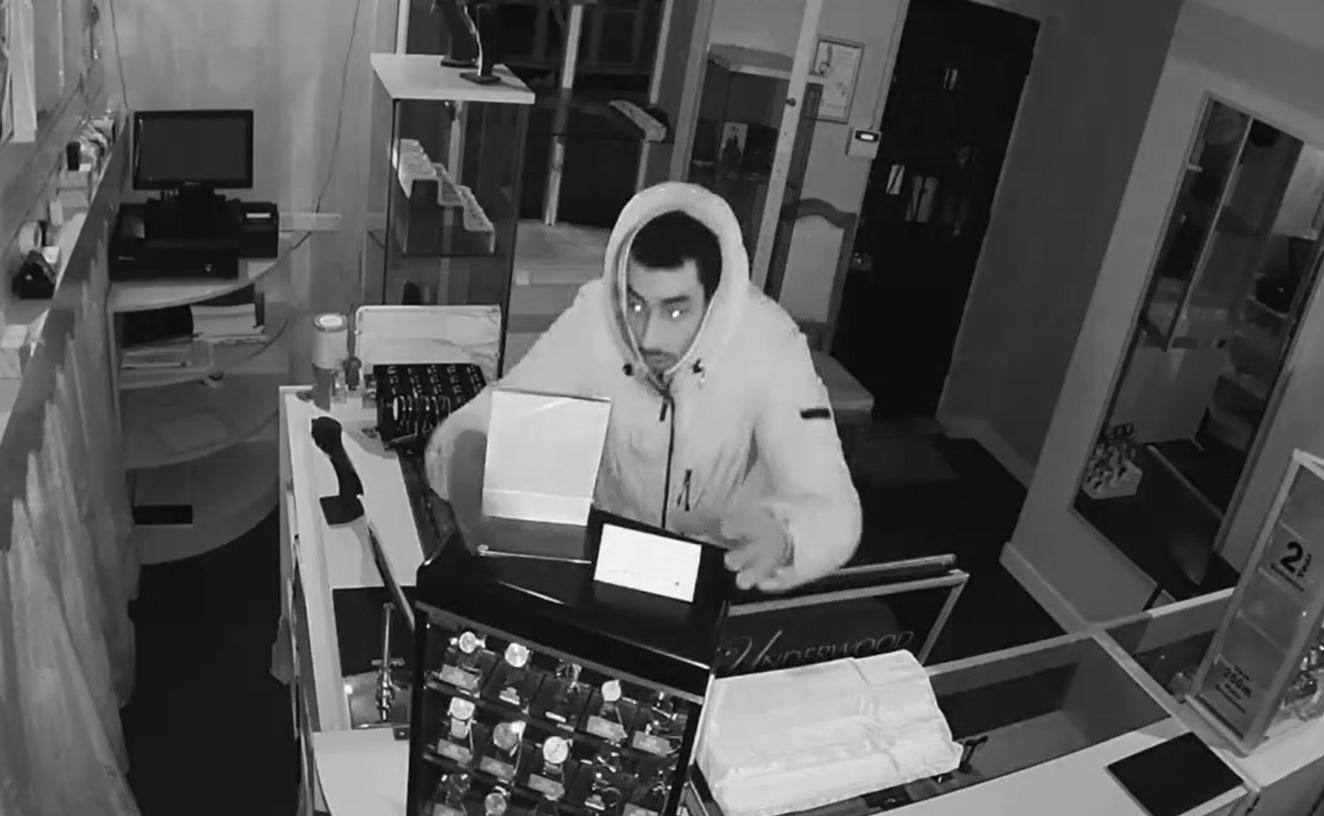 Remarkable moment burglar ransacks jewellery shop stealing £4,000 of watches and earrings