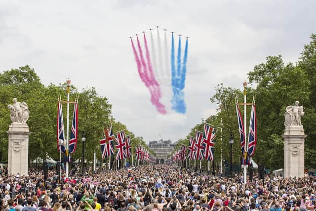 TThe RAF Red Arrows approaching the Mall, towards Buckingham Palace, as part of the celebrations for the Queens Birthday Flypast
Pic: MoD